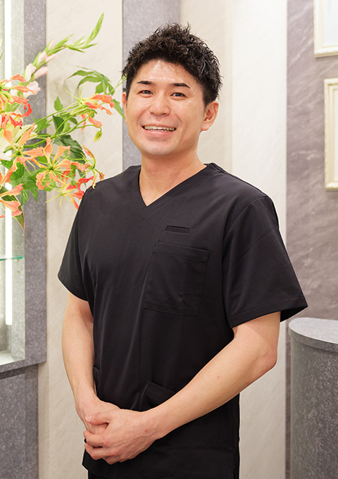 護国寺デンタルフィス　　院長　久野 貴史